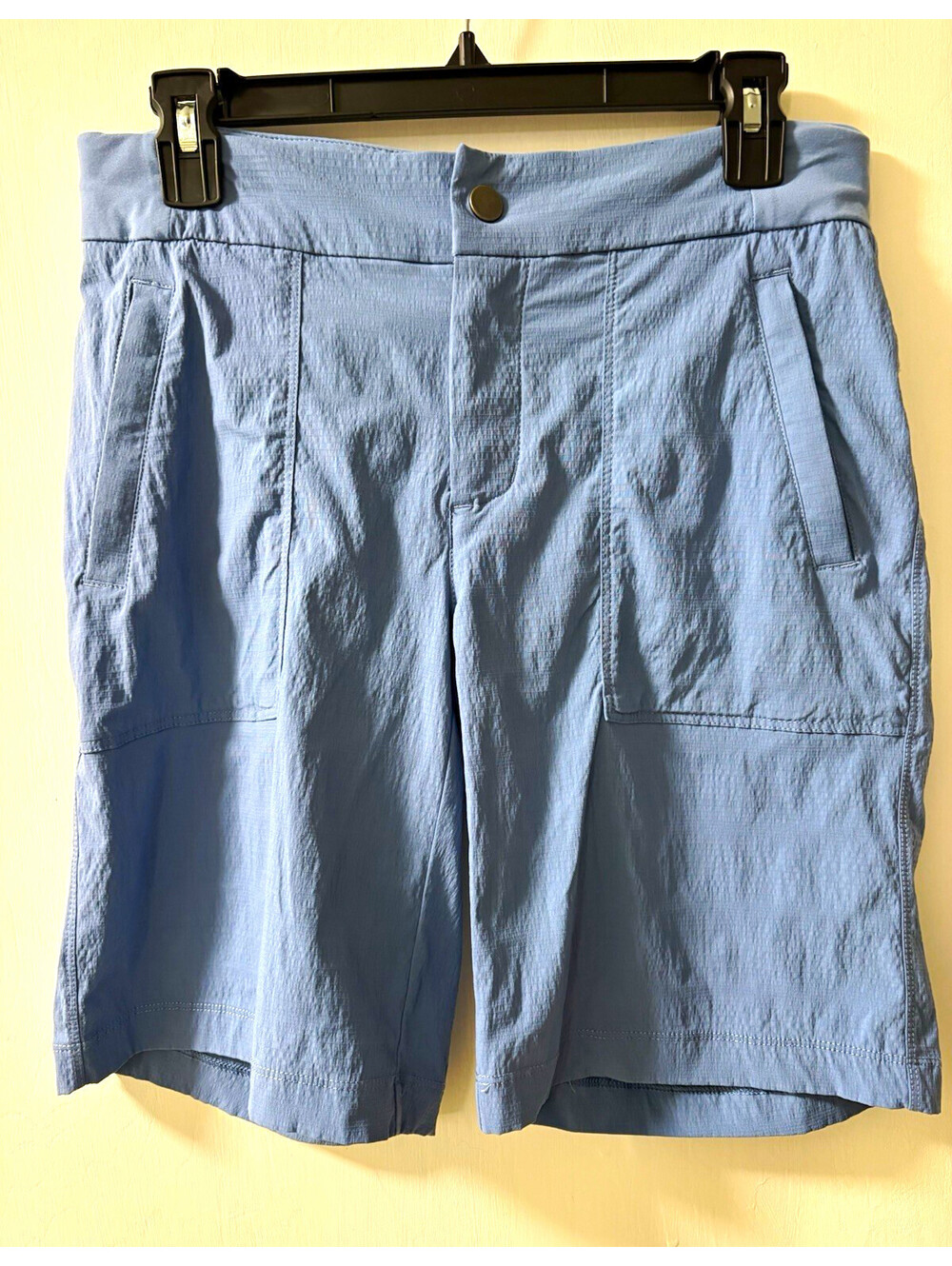 Athleta Trekkie Bermuda 2.0 Women’s Blue Bermuda Hiking Shorts Pockets - Size 4